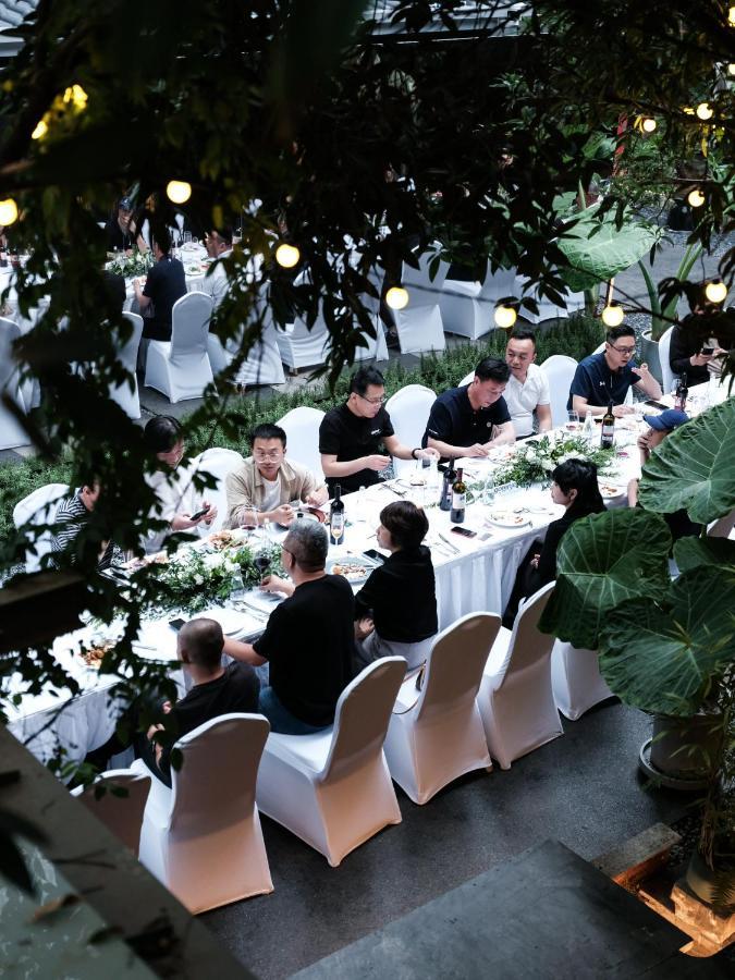 Wezo Hotel Kuanzhai Alley Chengdu-Breakfast Till 12Noon-Lv City Guide Recommended Hotel Buitenkant foto